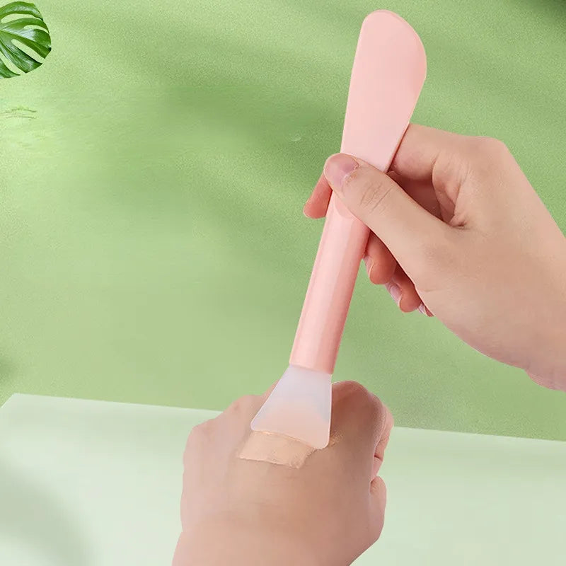 Silicone Facial  Soft Head with Scraper Integrated Dual-use Mud Film Brush