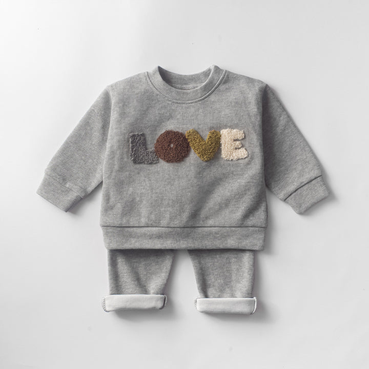 Children's Clothing Boys Sweater Suit Beige Colored Wool Material LOVE Towel Embroidery Baby Baby Clothes Two Pieces